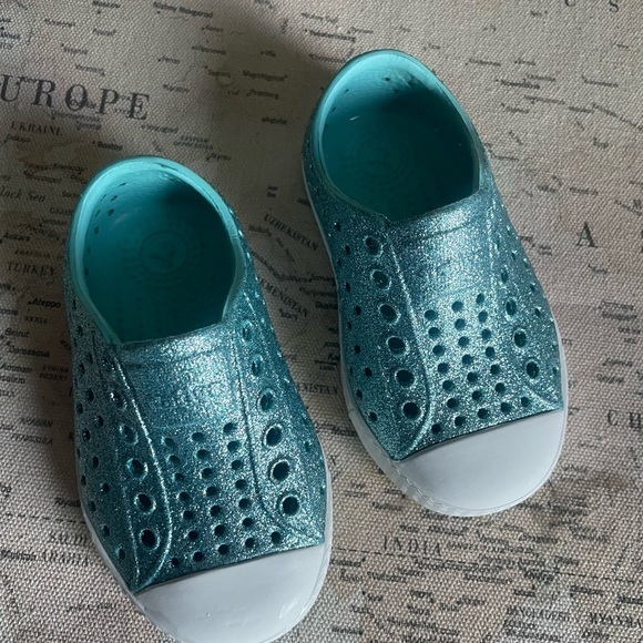 Native Jefferson Bling Turquoise Sneakers Size C5 - Picture 5 of 10